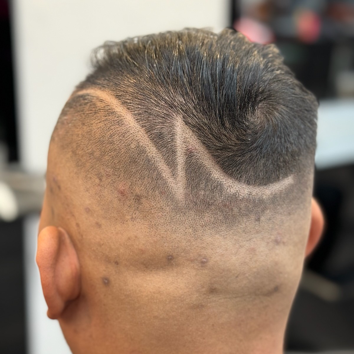 Men's undercut style