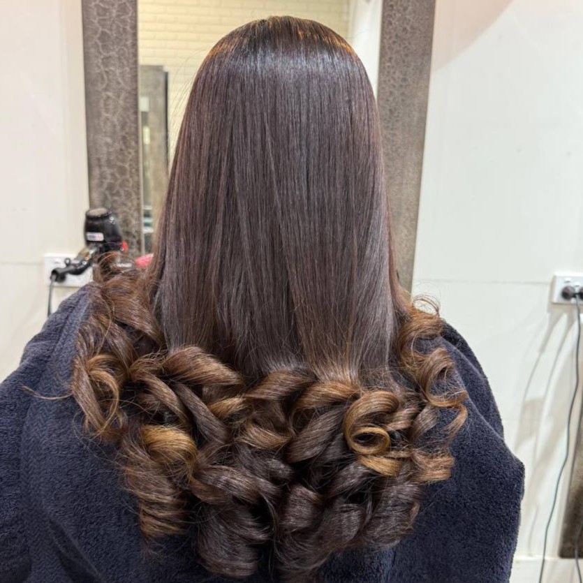 Women's short textured haircut